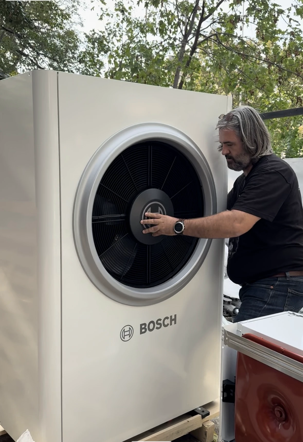 Heat pump installation and commissioning